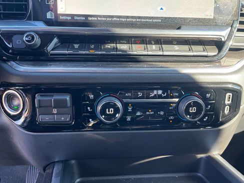 Used 2024 Chevrolet Silverado 2500 LTZ w/ LTZ Plus Package image 30