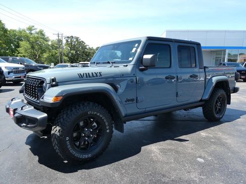 Used 2024 Jeep Gladiator Sport AWD/4WD image 43