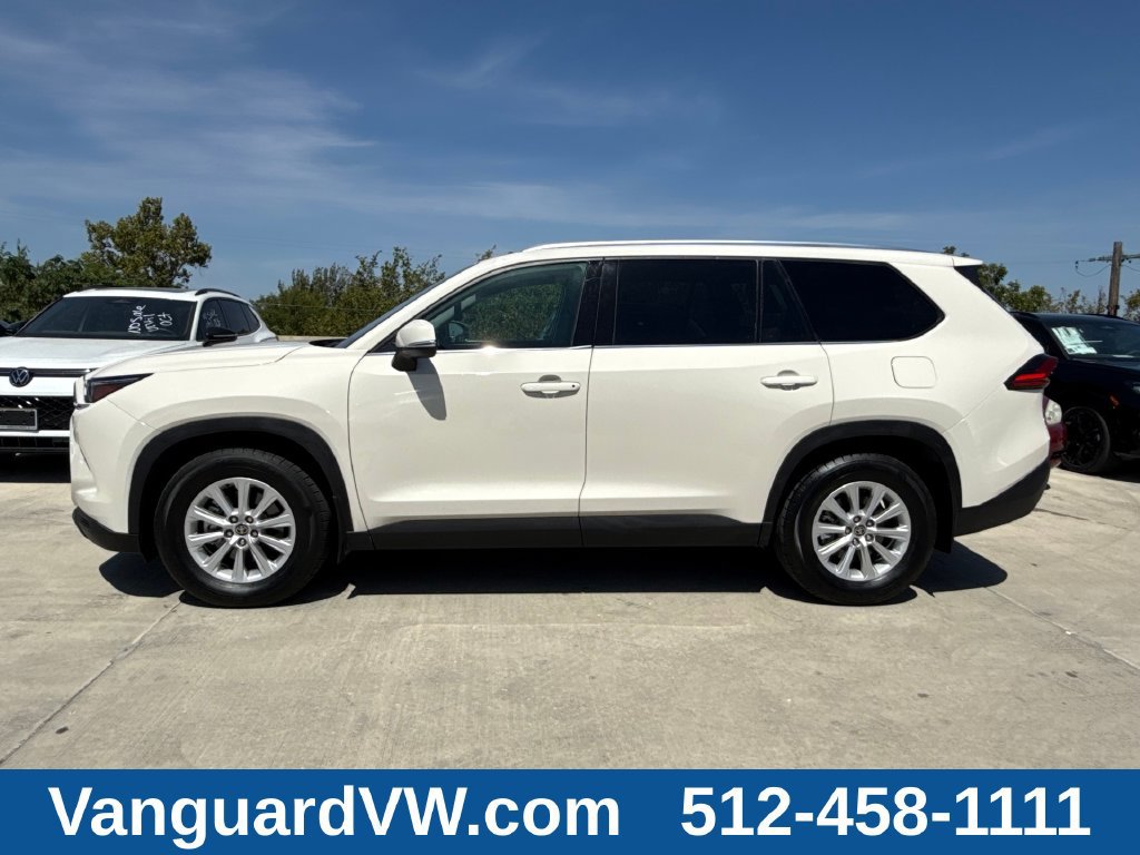 Used 2024 Toyota Grand Highlander FWD image 3