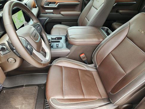 Used 2023 GMC Sierra 1500 Denali w/ Denali Reserve Package AWD/4WD image 11