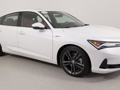Used 2025 Acura Integra A-Spec image 9