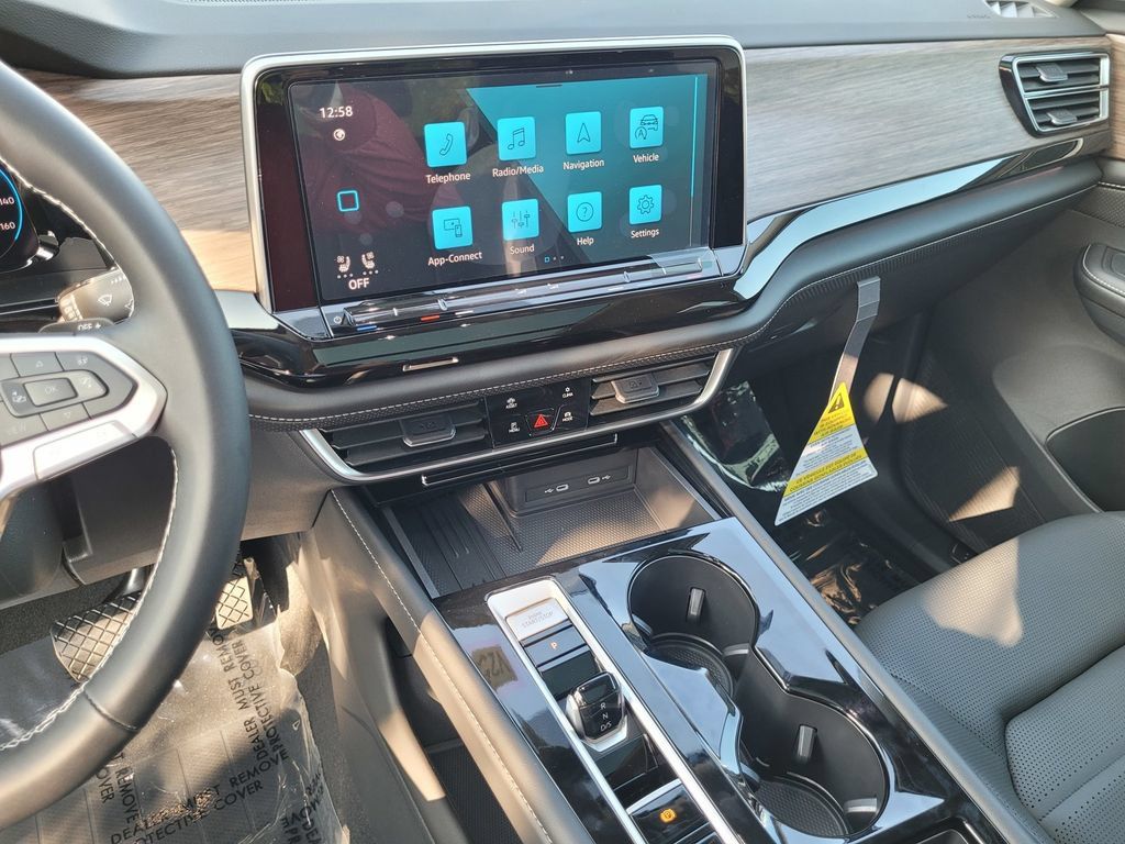 New 2025 Volkswagen Atlas SEL AWD/4WD image 19