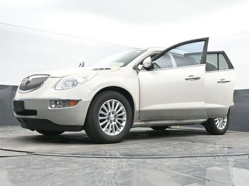 Used 2010 Buick Enclave CXL image 67