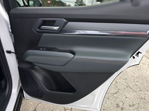 New 2026 GMC Terrain AT4 w/ Convenience Package III AWD/4WD image 41