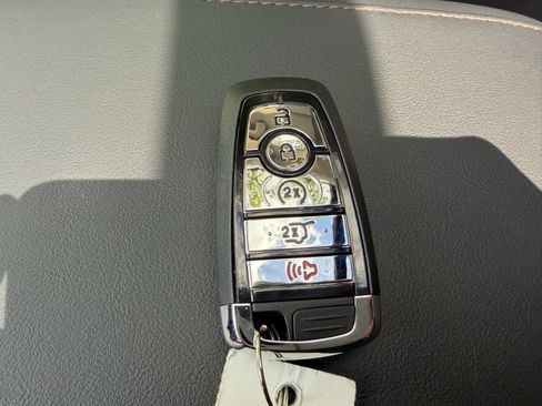 New 2026 Lincoln Aviator AWD image 40