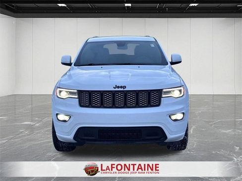 Used 2020 Jeep Grand Cherokee Altitude image 8