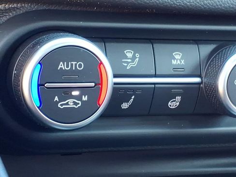 New 2025 Alfa Romeo Giulia w/ Veloce Package Rwd image 22