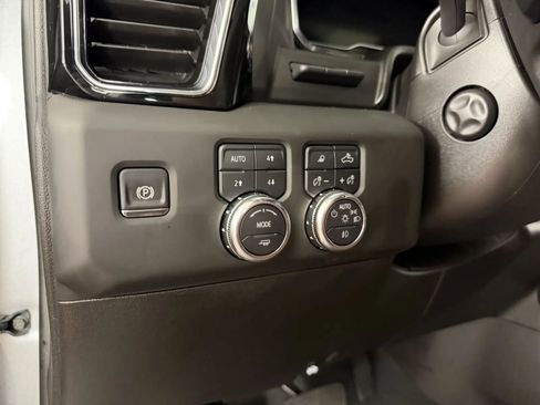 Used 2025 GMC Sierra 1500 Denali Ultimate AWD/4WD image 21