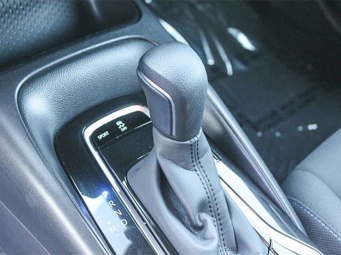 Used 2022 Toyota Corolla SE w/ Carpet Mat Package (TMS) image 24