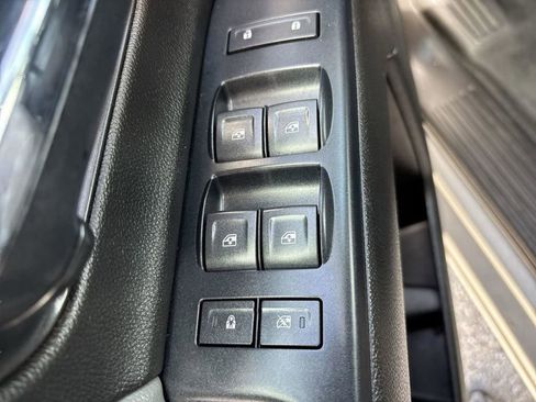 Used 2018 Chevrolet Silverado 1500 W/T RWD image 13
