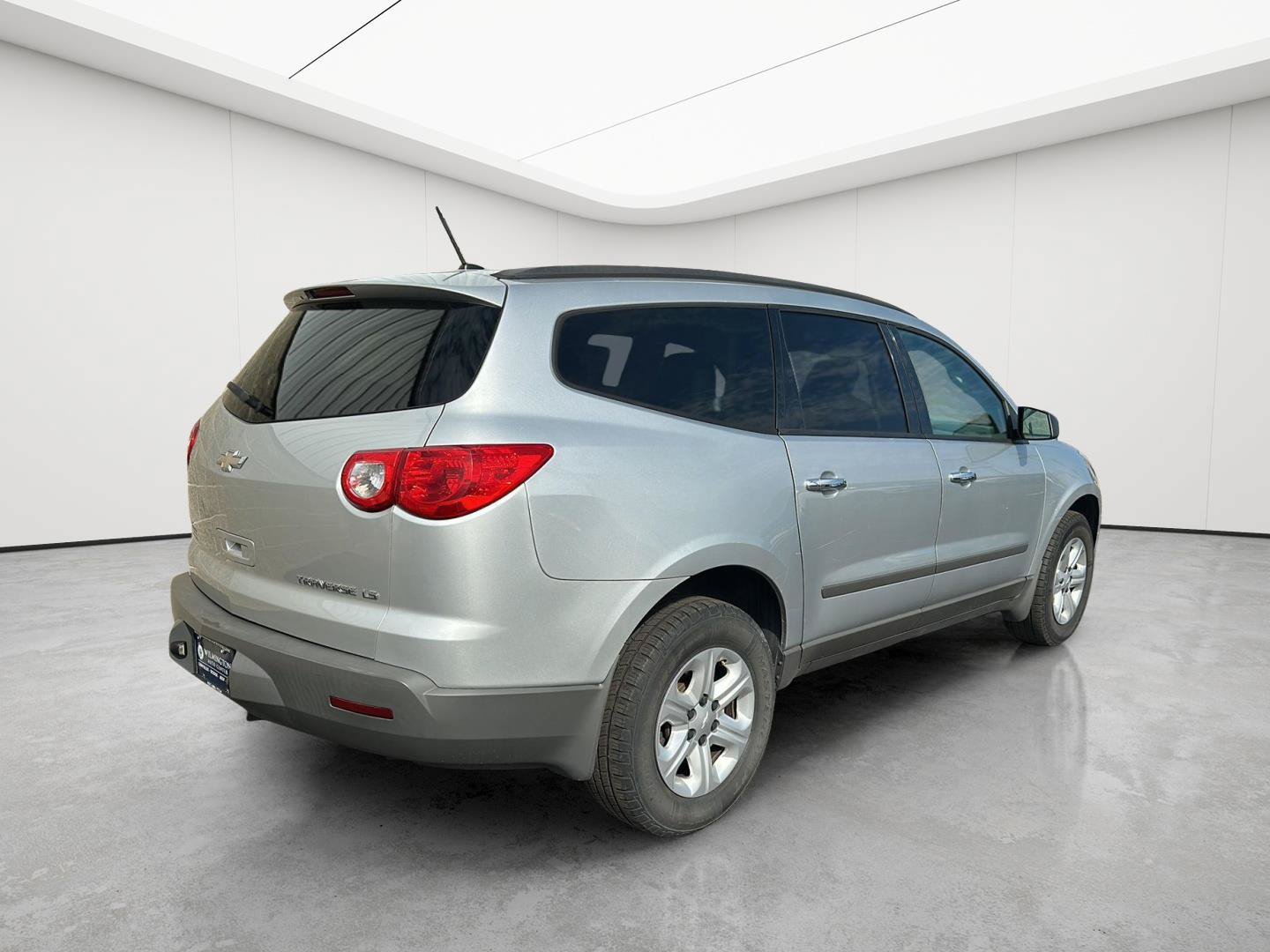Used 2012 Chevrolet Traverse LS FWD image 3