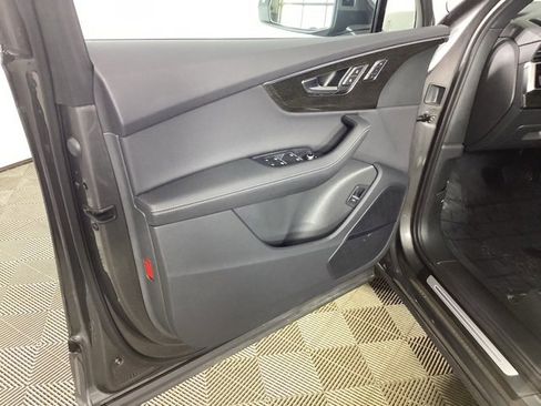 Used 2025 Audi Q7 2.0T Premium Plus w/ Premium Plus Package image 16