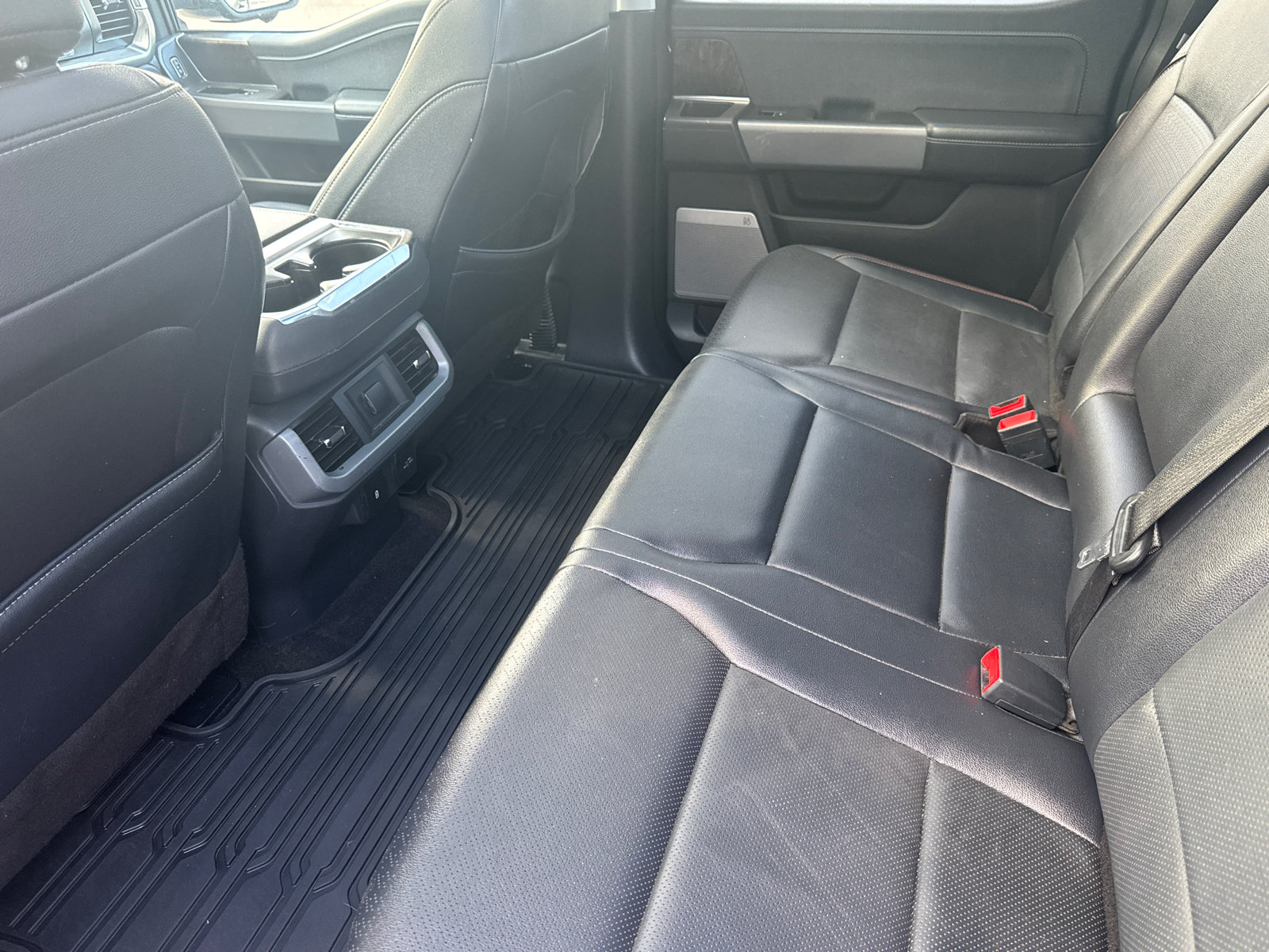Used 2022 Ford F150 Lariat w/ Max Trailer Tow Package AWD/4WD image 24