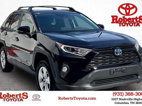 Used 2021 Toyota RAV4 XLE w/ Convenience Package image 1