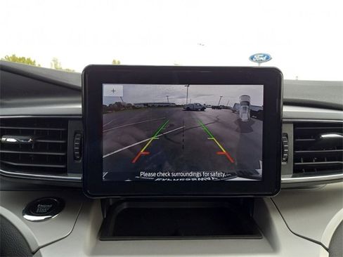 Used 2023 Ford Explorer XLT w/ Equipment Group 202A image 22