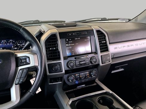 Used 2019 Ford F250 Lariat w/ Lariat Value Package AWD/4WD image 7
