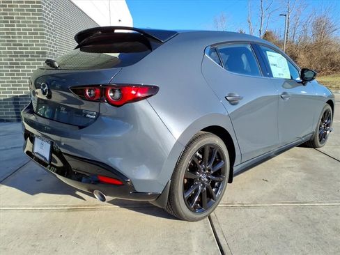 New 2026 MAZDA MAZDA3 Hatchback w/Premium Plus Pkg AWD/4WD image 7