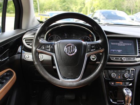 Used 2019 Buick Encore Essence AWD/4WD image 36