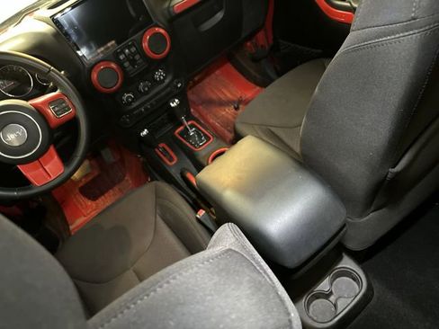 Used 2014 Jeep Wrangler Unlimited Sport w/ Quick Order Package 24S AWD/4WD image 25