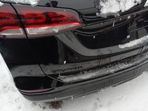 Used 2024 Chevrolet Equinox LS w/ Midnight Edition image 4