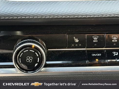 Used 2025 Chevrolet Equinox LT FWD image 20