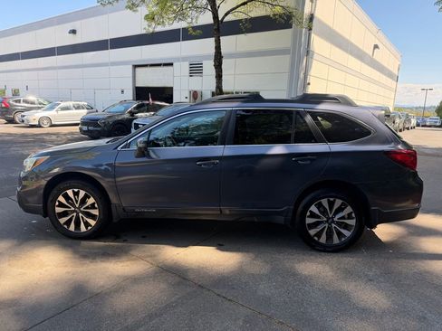 Used 2015 Subaru Outback 2.5i Limited AWD/4WD image 7