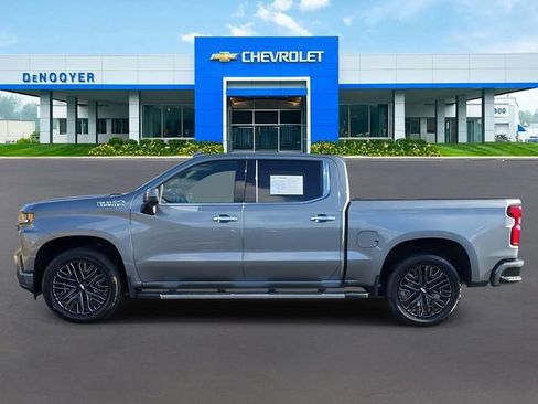 Used 2020 Chevrolet Silverado 1500 High Country w/ Technology Package image 12