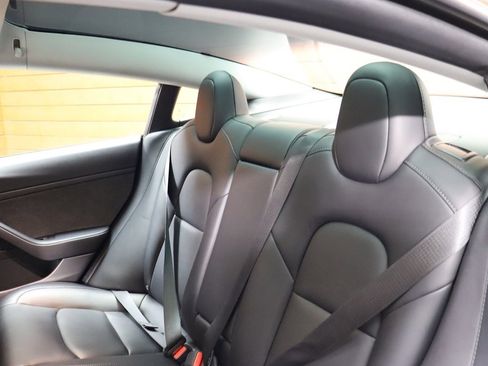 Used 2023 Tesla Model 3 Standard Range image 32