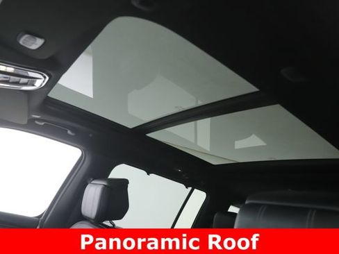 Used 2025 Jeep Grand Wagoneer 4WD image 19