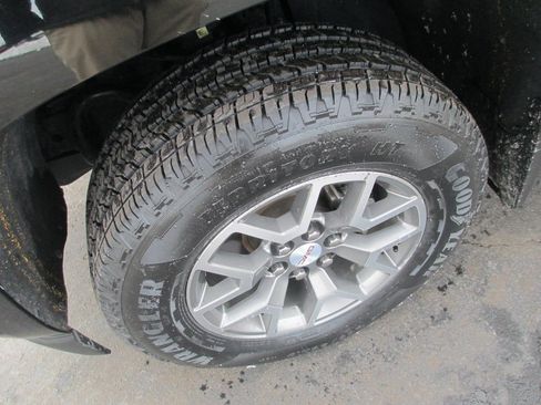 Used 2016 GMC Canyon SLE w/ All Terrain Adventure Package image 12