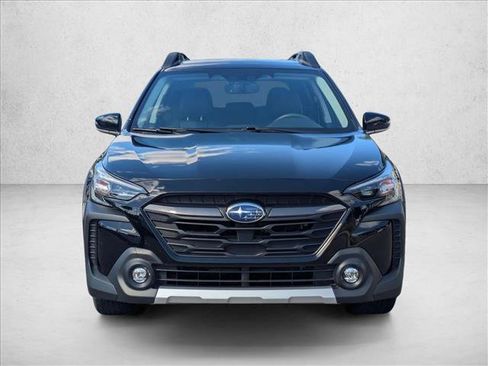 Used 2023 Subaru Outback Limited image 2