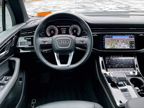 Certified 2025 Audi Q7 2.0T Premium Plus w/ Premium Plus Package AWD/4WD image 8