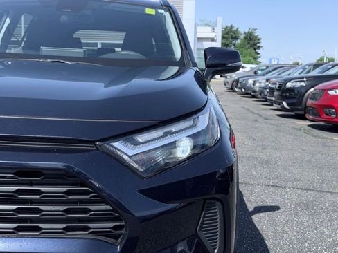 Used 2024 Toyota RAV4 XLE AWD/4WD image 3