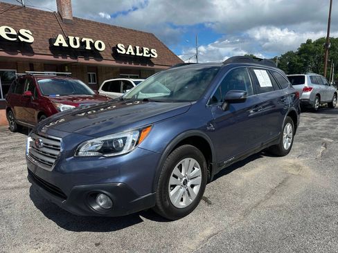 Used 2017 Subaru Outback 2.5i Premium AWD/4WD image 2