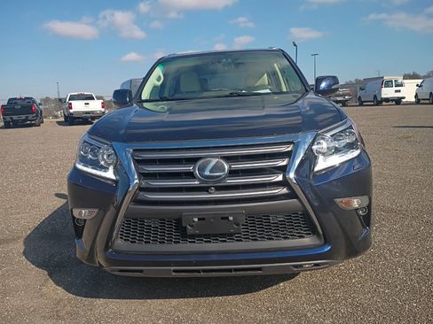 Used 2017 Lexus GX 460 Luxury image 2