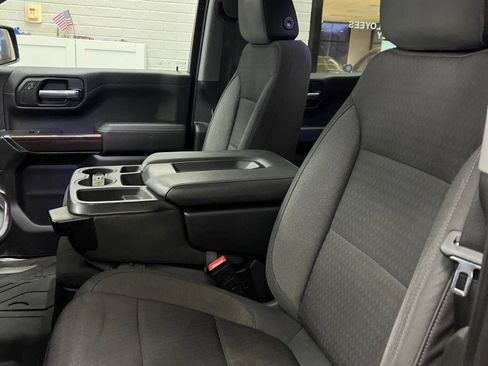 Used 2021 Chevrolet Silverado 1500 LT w/ Convenience Package II image 8