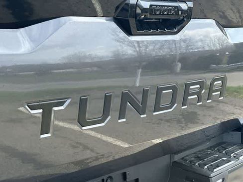 Used 2024 Toyota Tundra Platinum image 19