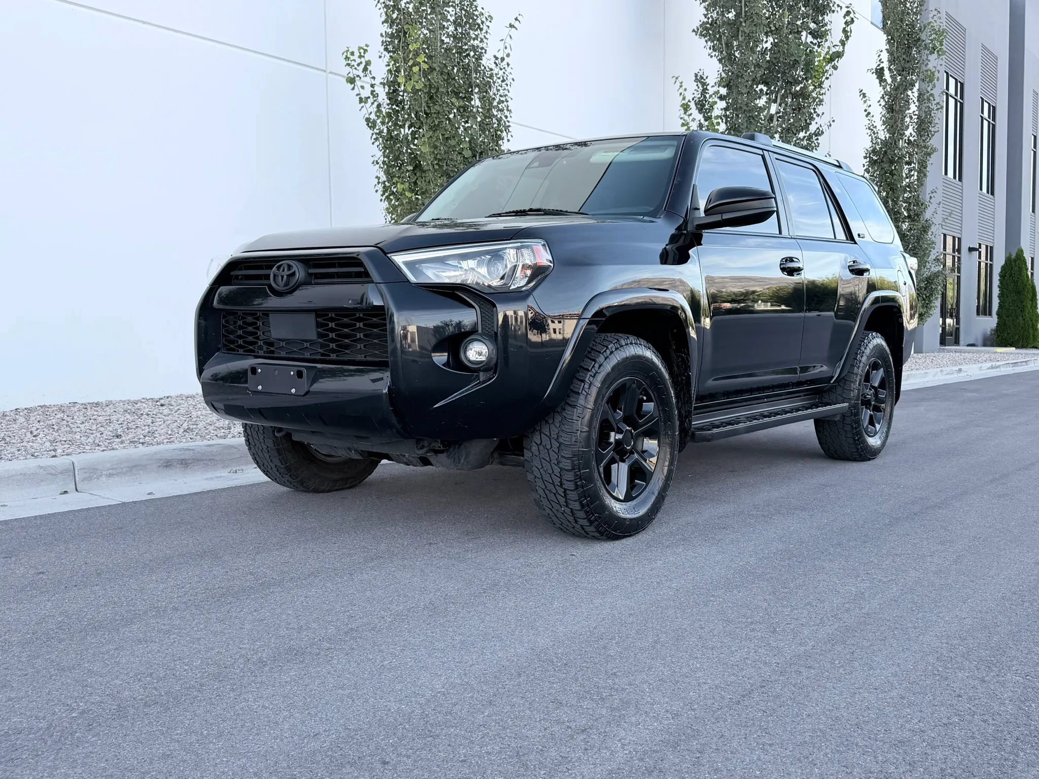 Used 2021 Toyota 4Runner SR5 AWD/4WD image 11