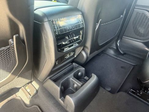 New 2025 Jeep Grand Cherokee L Limited w/ Black Appearance Package image 44