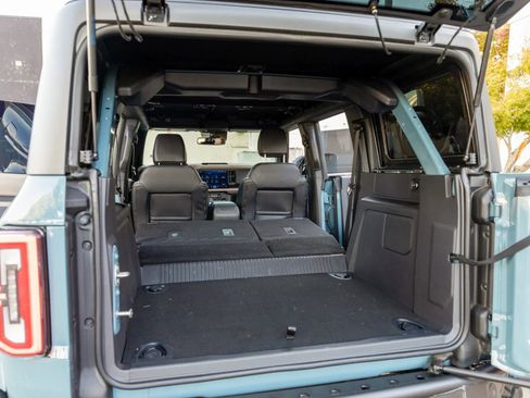 Used 2023 Ford Bronco Wildtrak image 39