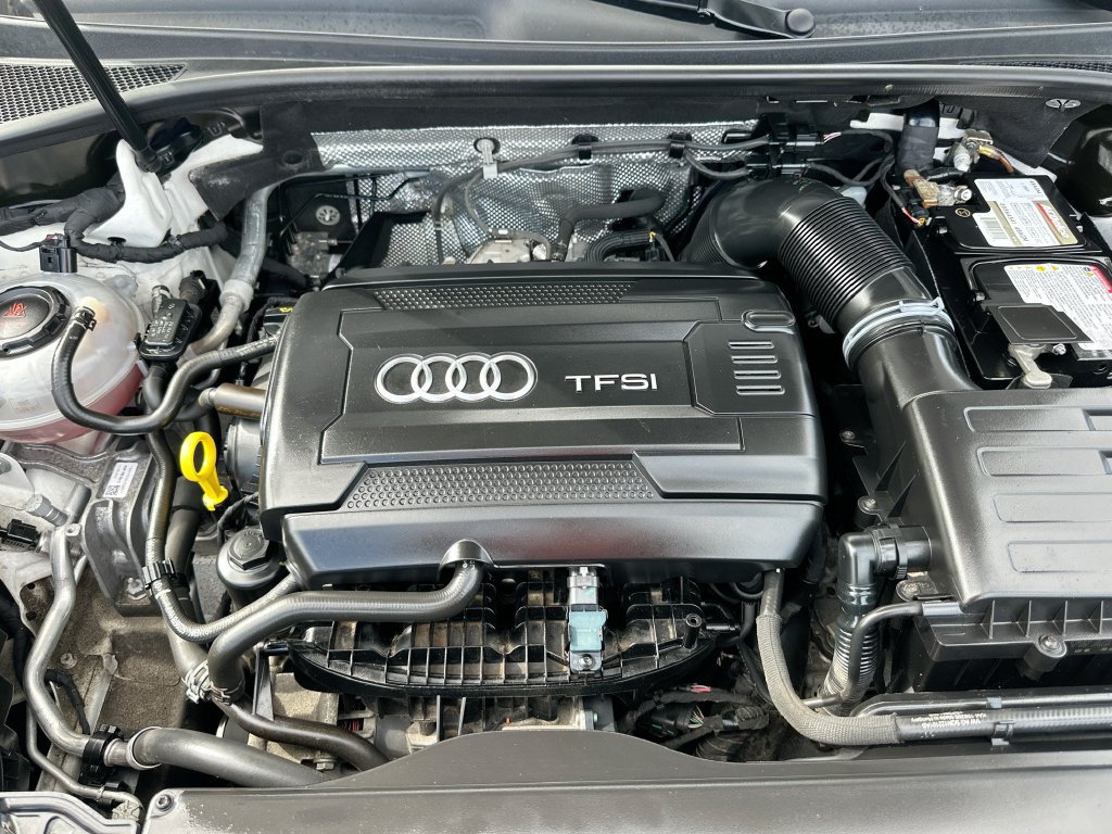 Used 2019 Audi Q3 2.0T Premium AWD/4WD image 30