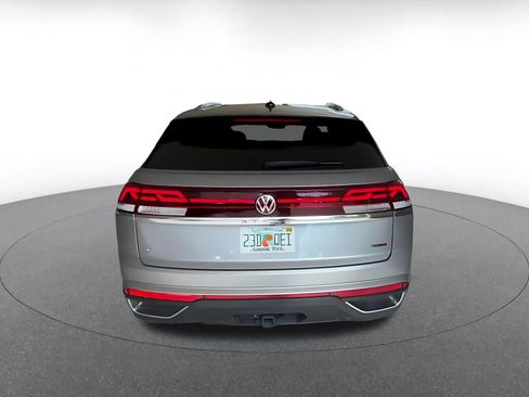 Used 2026 Volkswagen Atlas Cross Sport SE AWD/4WD image 12
