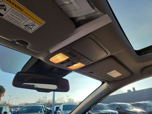 Used 2022 Honda CR-V Touring image 30