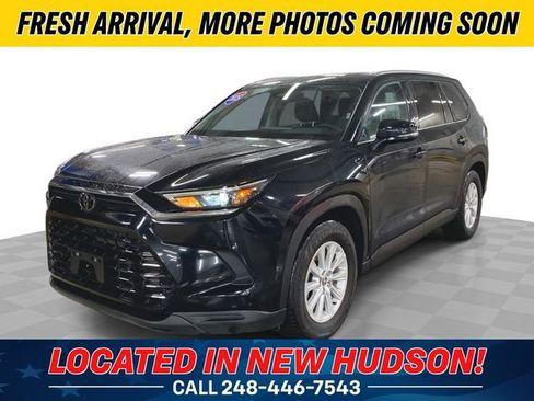 Used 2025 Toyota Grand Highlander AWD image 1