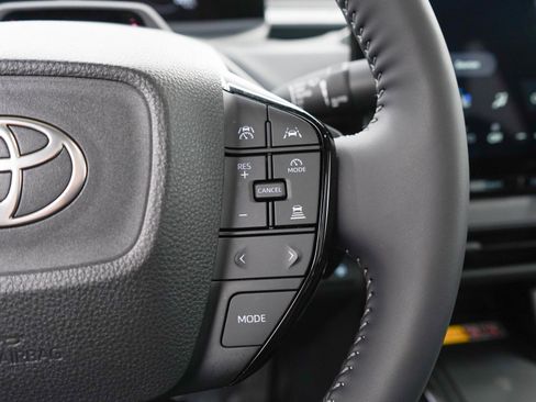 Certified 2026 Toyota bZ AWD/4WD image 28