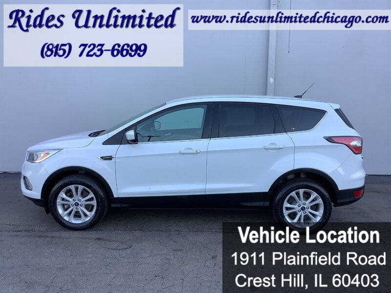Used 2017 Ford Escape SE AWD/4WD image 3
