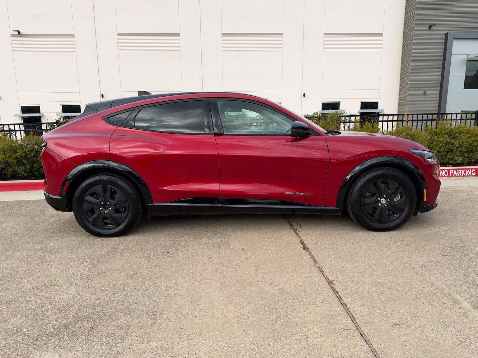 Used 2021 Ford Mustang Mach-E California Route 1 RWD image 8