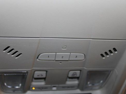 Certified 2022 Cadillac XT4 Premium Luxury w/ Enhanced Visibility Package image 28