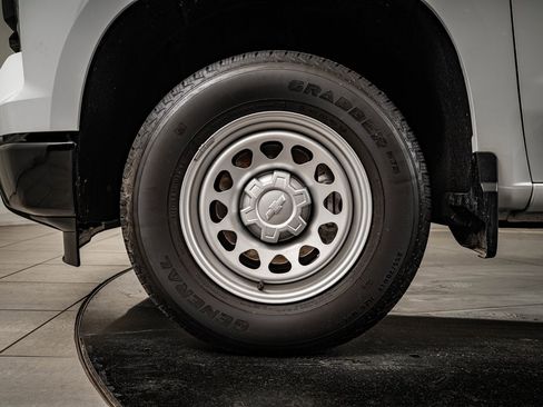 Used 2022 Chevrolet Silverado 1500 W/T w/ WT Value Package image 13