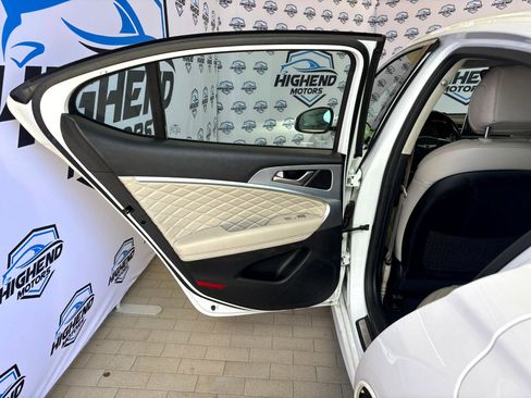 Used 2019 Genesis G70 2.0T Advanced w/ Dynamic Package image 15